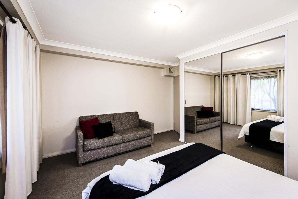 Airexec Apartments Perth Exterior photo